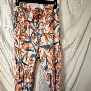 flowy, baggy, beach pants with leaf detail XL